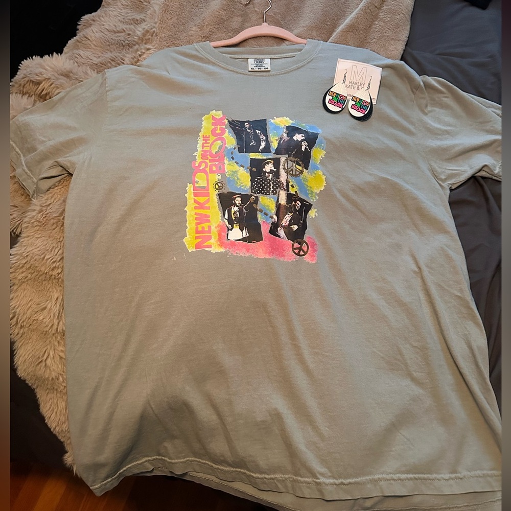 NKOTB Bundle! Shirt + Earrings